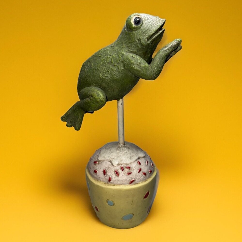 Large 14” Whimsical Garden Frog Cupcake Polkadot Childs Statue Cottagecore - Picture 2 of 6